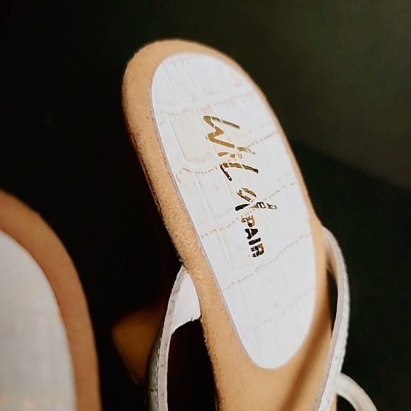WILD PAIR White Strappy wedge, with gold hardware. - Picture 10 of 14